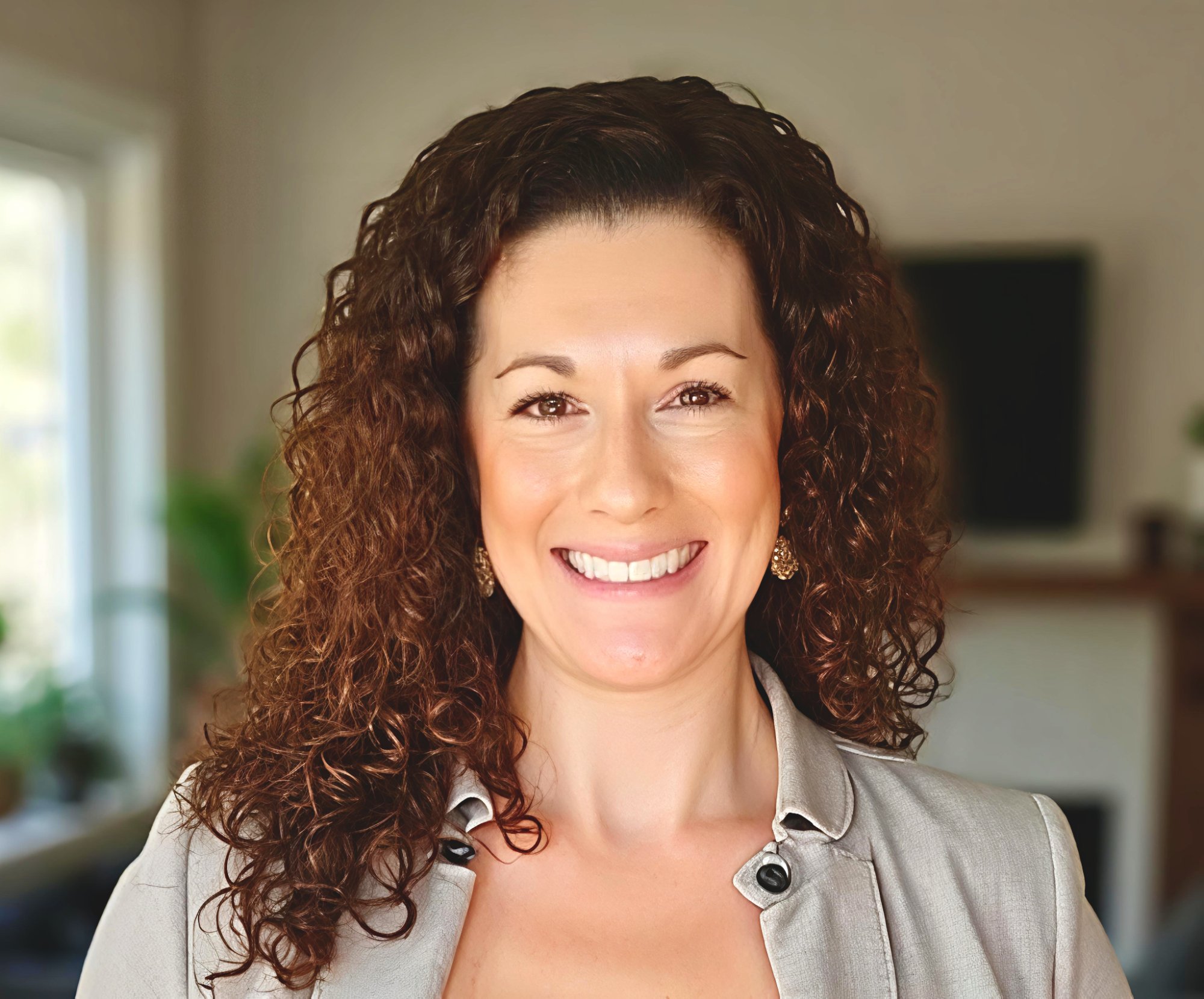 Courtney Gumson, EF Coach